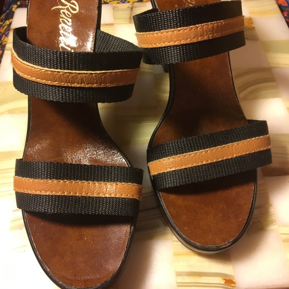 Vintage Renetti Double strap Slide Sandals size 7 - Picture 5 of 8